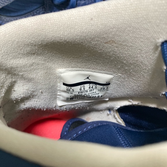 RARE Jordan 1 Retro High Nouveau Navy Snake Size 10.5 - Picture 9 of 9